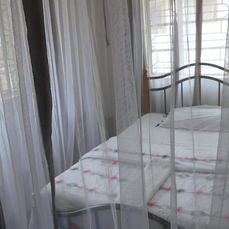 Hotel Acacia City Кампала Екстер'єр фото