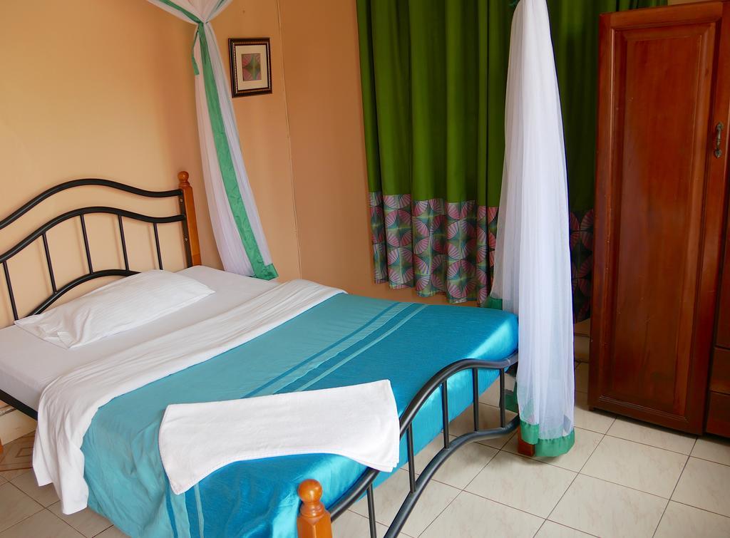 Hotel Acacia City Кампала Екстер'єр фото